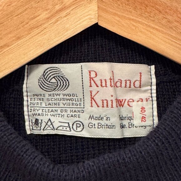 Vintage Rutland Knitwear Navy and Red Stripe British Wool Sweater Size 40/42 - Picture 7 of 12